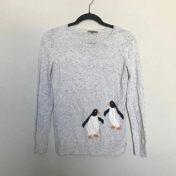 LOFT Sweaters - Loft Heather Grey Penguin Crew Neck Sweater